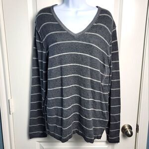 NWT- CALVIN KLEIN JEANS Long Sleeve Top